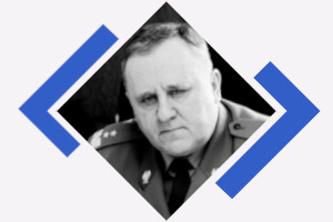 prof. dr hab. gen. dyw. Bogusław Pacek