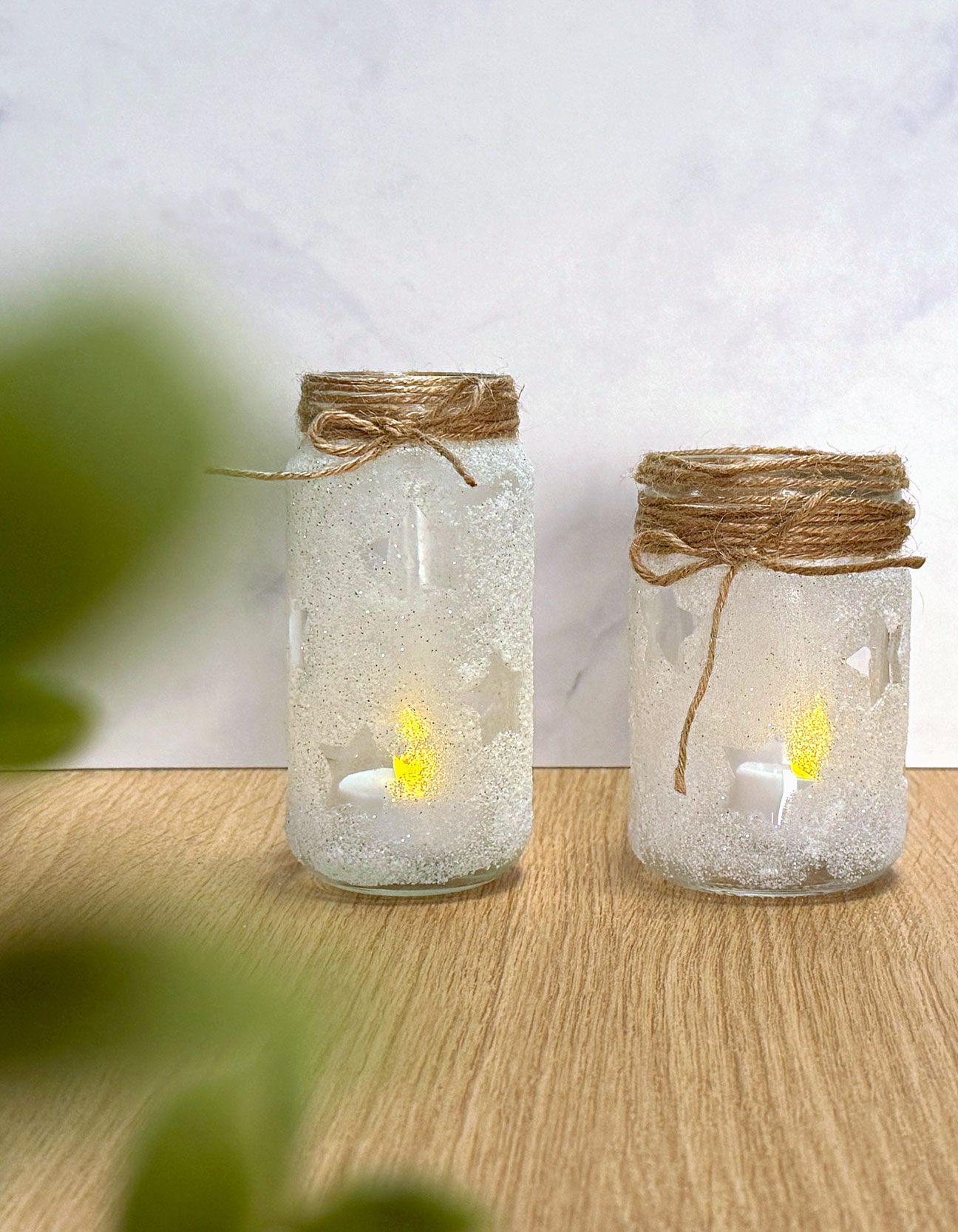 Winter DIY: Schnee machen - Basteln Sie ein Winter Windlicht