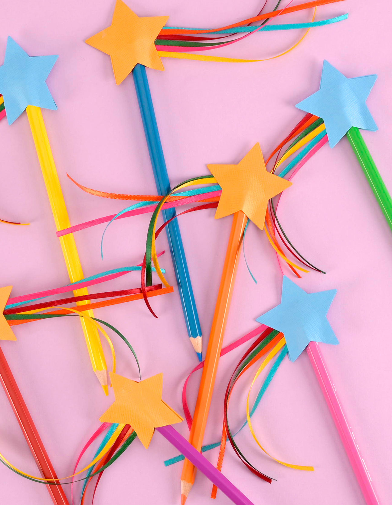 Vuelta al cole DIY: Hacer toppers para lápices con estrella y cintas