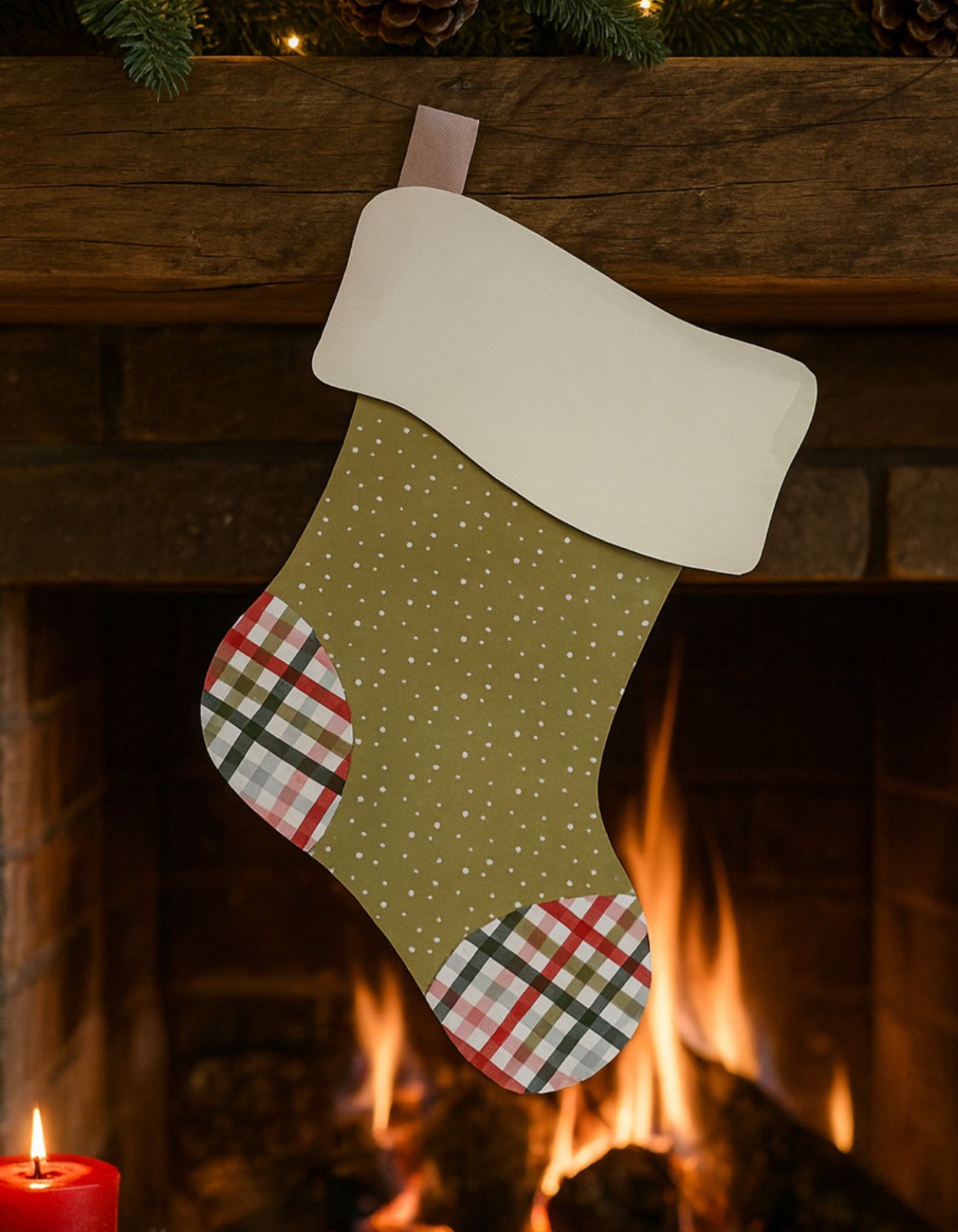 Chaussette de Noël en papier avec boîte cadeau à l’arrière, faite main.