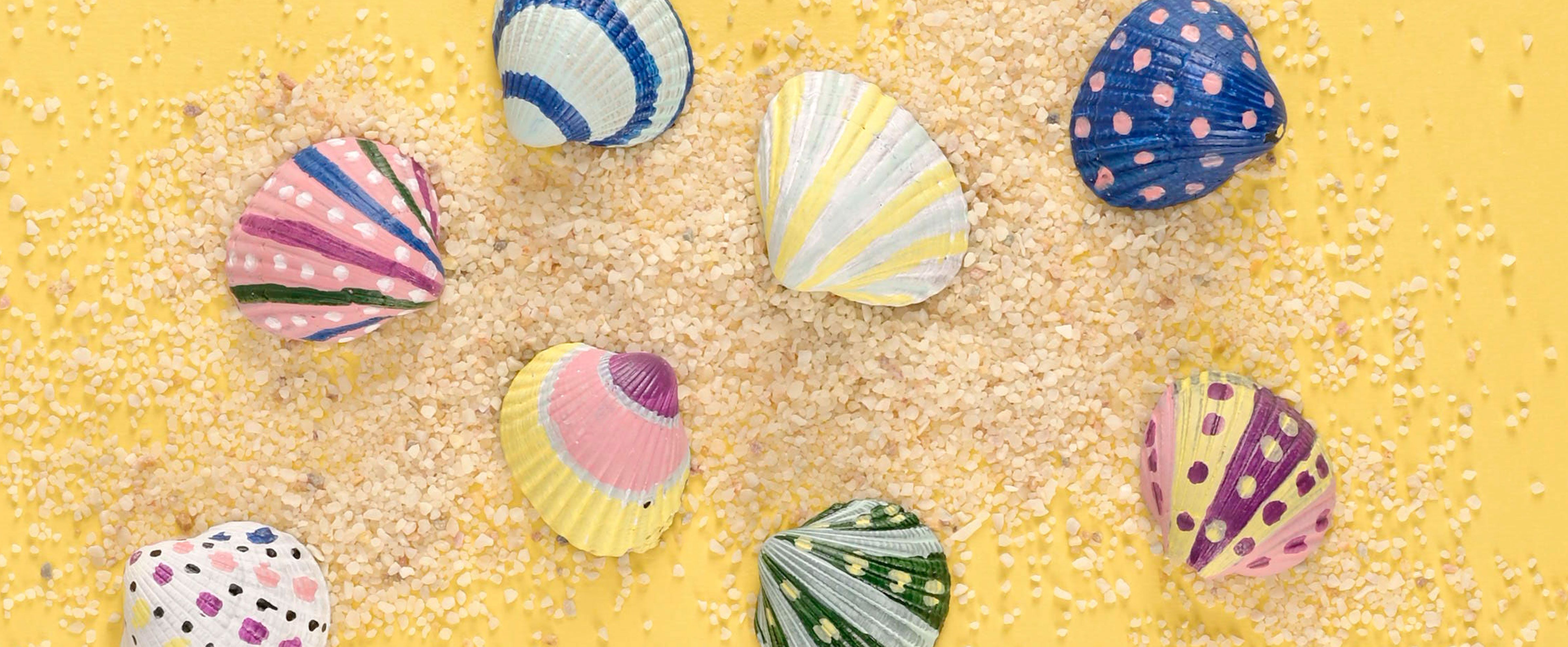Conchas pintadas a mano, actividad creativa para fiestas infantiles con temática playa