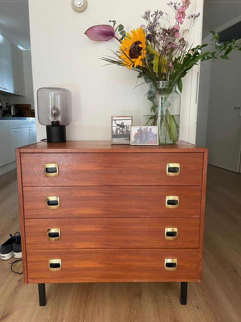 vintagedressoir.reliving