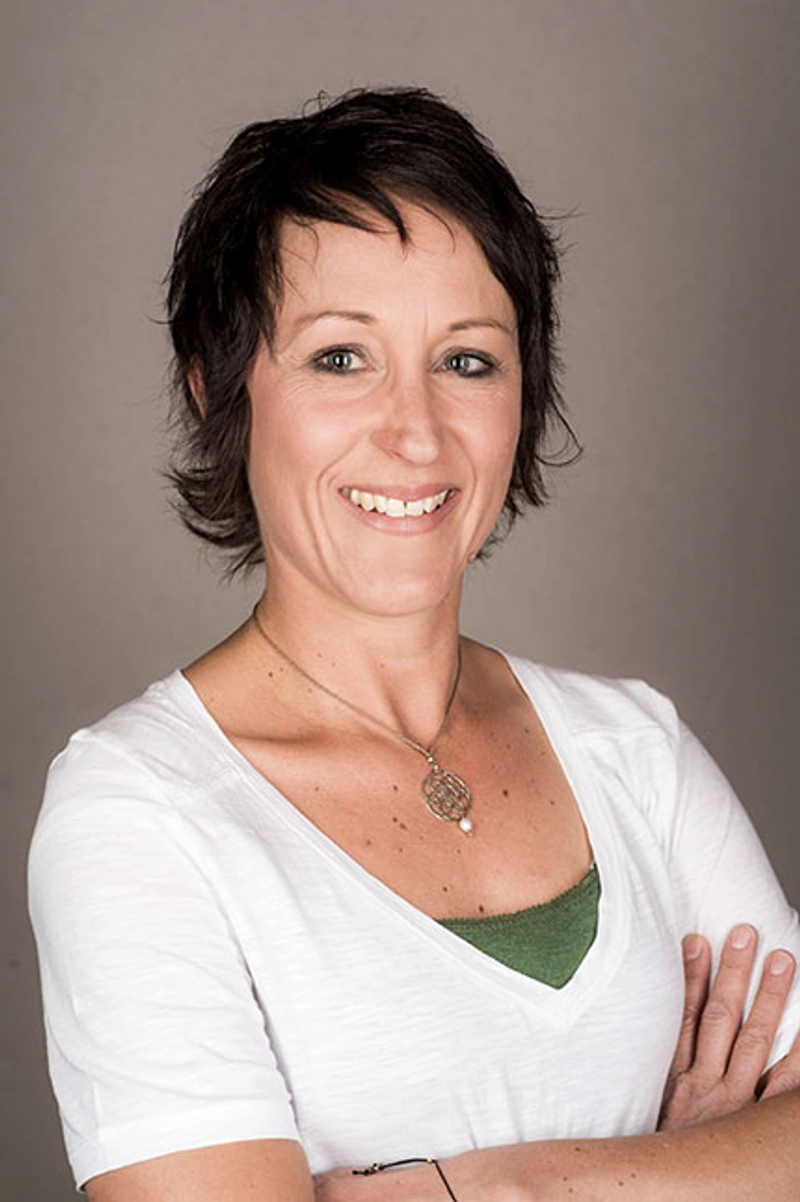 Claudia Schmid