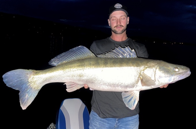 zander jiggen janic Grosszander.jpeg