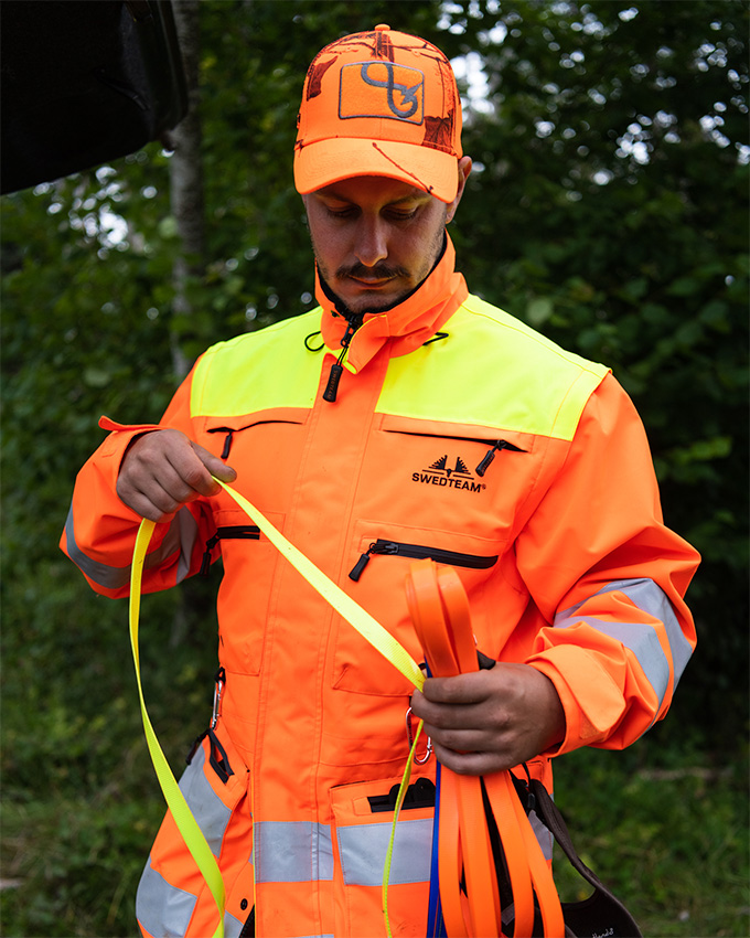 swedteam-dog-handler.jpg