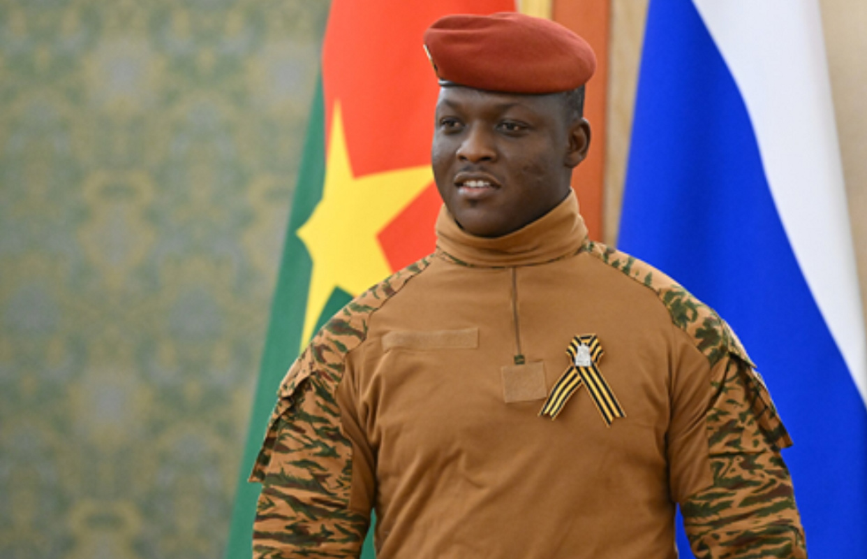 La giunta del Burkina Faso rompe le relazioni diplomatiche con la Francia