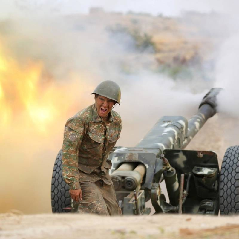 Crisi del Nagorno-Karabakh: cresce la tensione dopo i bombardamenti contro i principali centri urbani