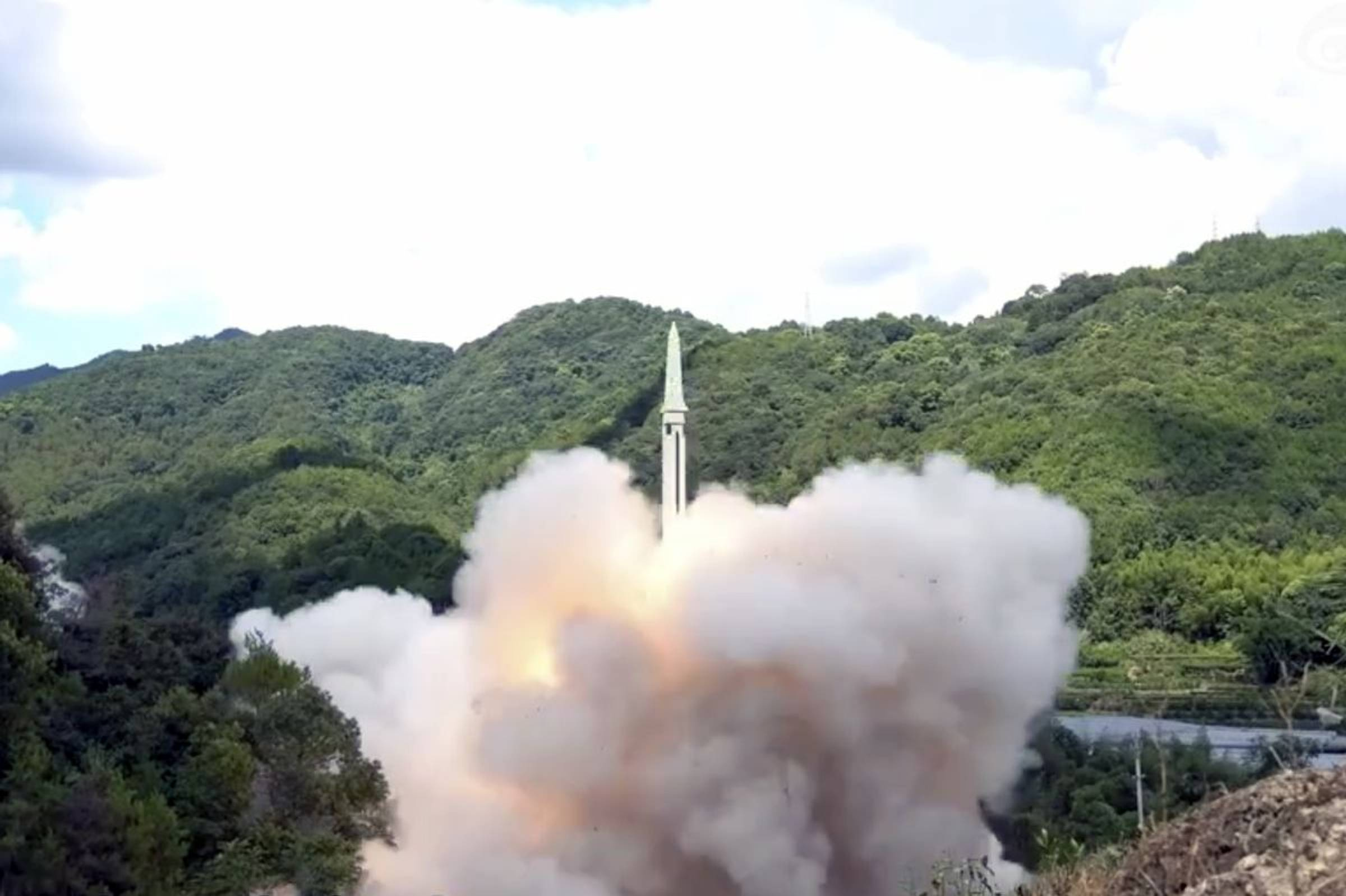 Al via le esercitazioni militari cinesi nei pressi di Taiwan