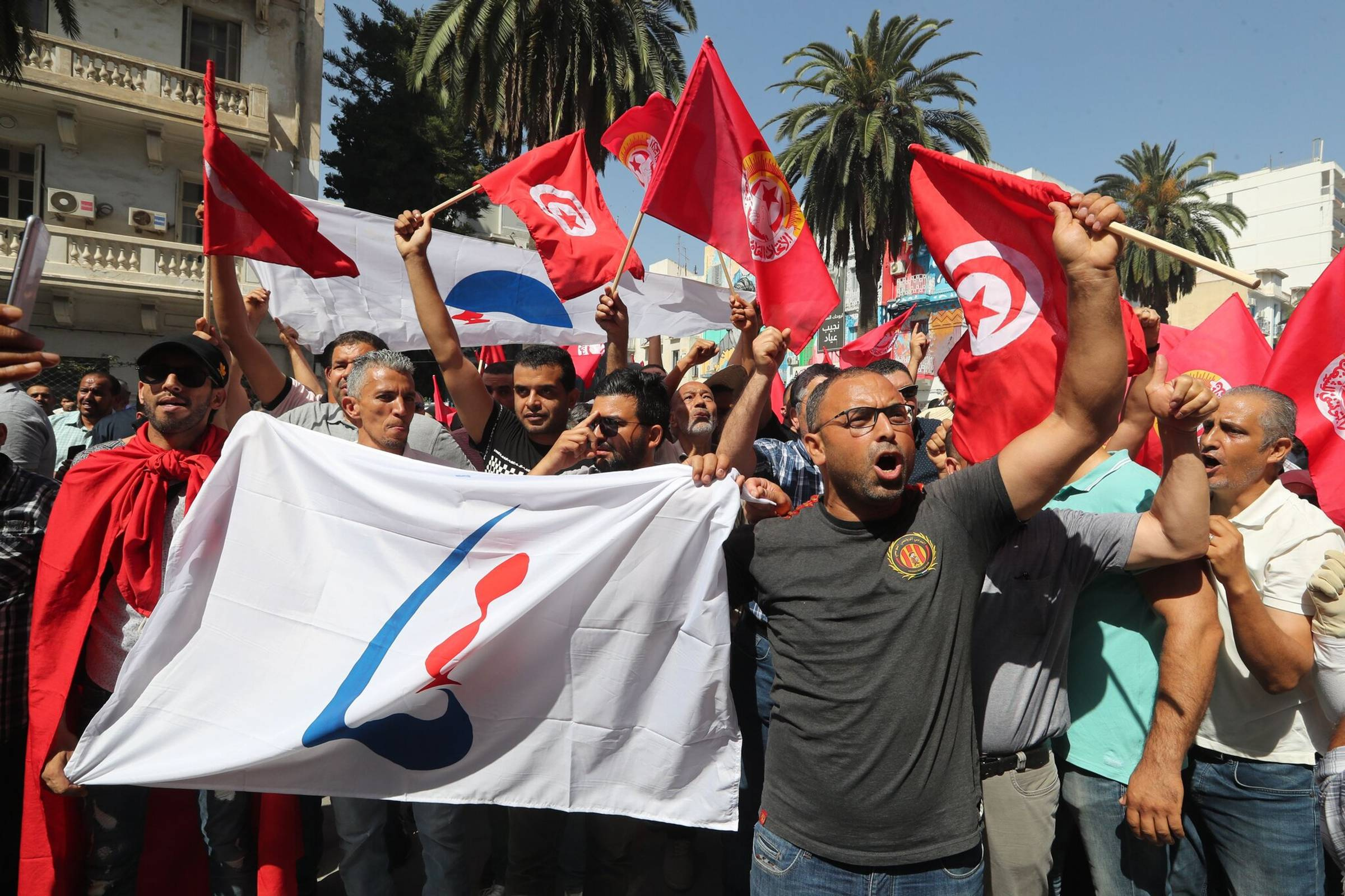 Sciopero generale in Tunisia: sfida alla leadership di Saied