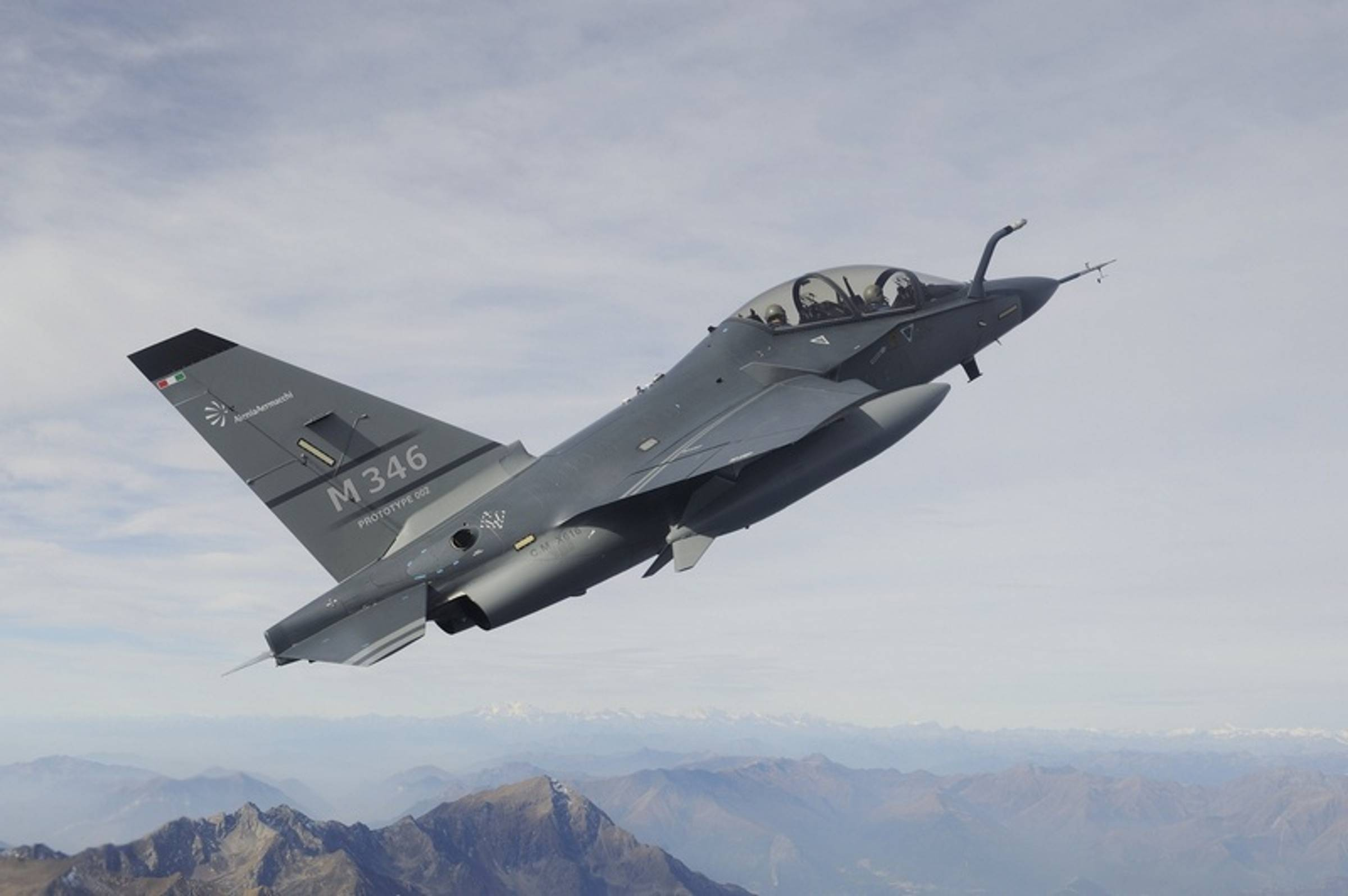 L’addestratore avanzato M-346: la possibile svolta di Alenia Aermacchi nell’export internazionale 