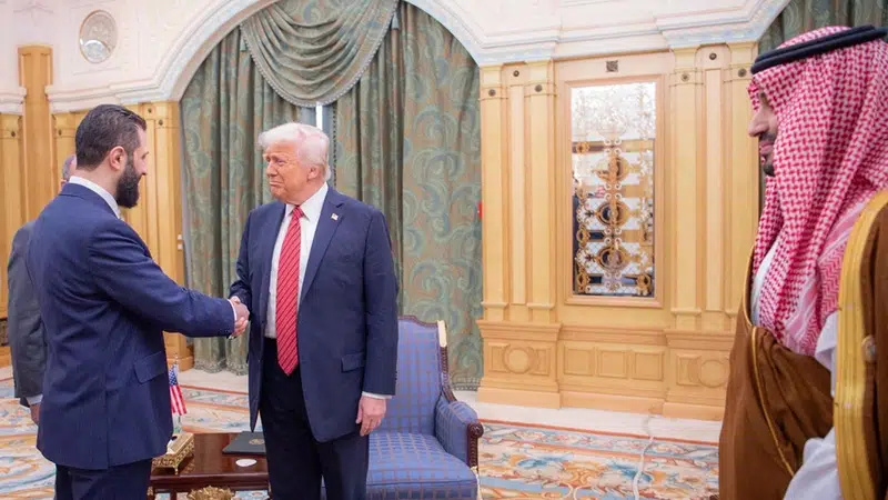 Oltre l’isolamento: la “nuova” Siria alla ricerca di investimenti esteri e legittimità internazionale