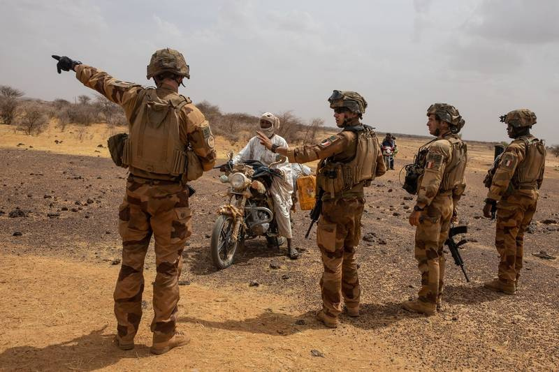La Francia non riduce i propri militari nel Sahel