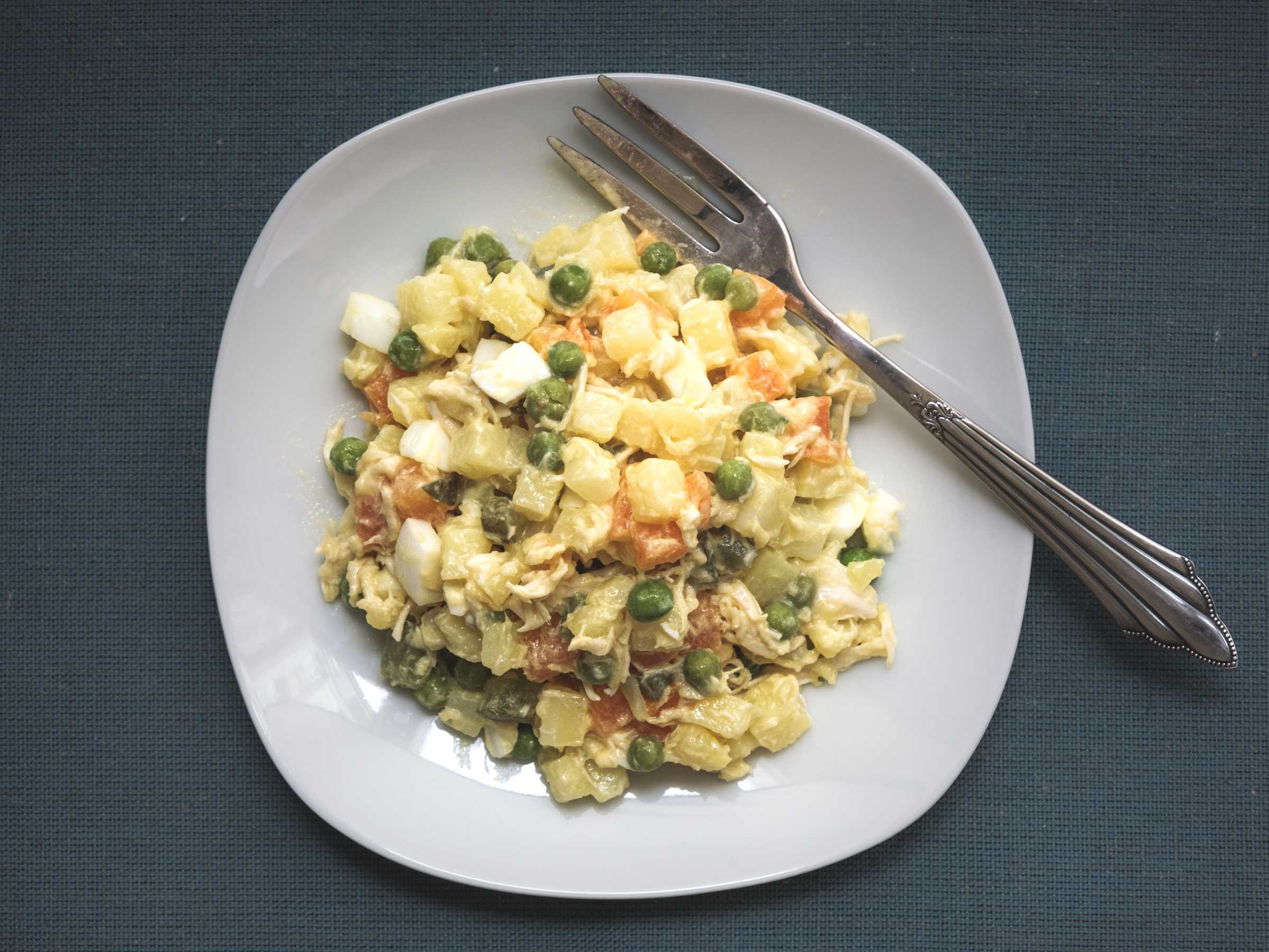 Olivier salad with chicken recipe by Tacohuaco