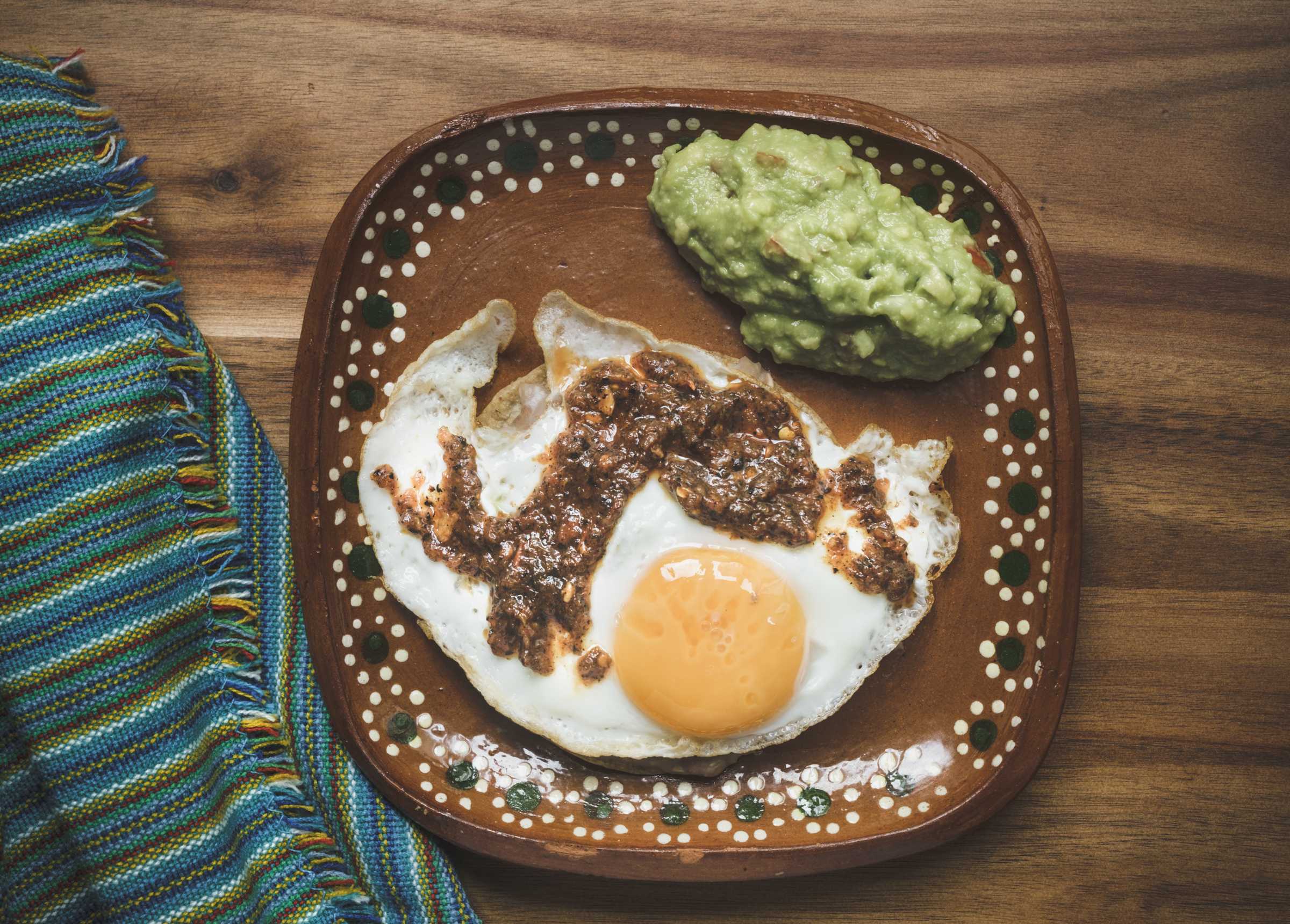 Huevos rancheros en sombrero recipe by Tacohuaco