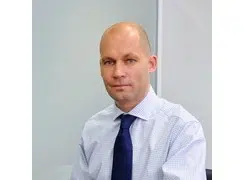 Simon Strong