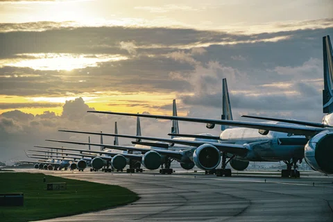 Airline stocks tumble as Brent crude hits four-month high featured picture