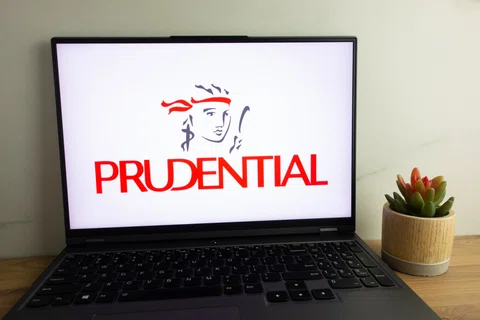 Pru leads way as FTSE 100 makes small rise featured picture