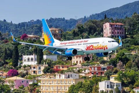 Jet2 shares climb on earnings update and £250 million share buyback featured picture