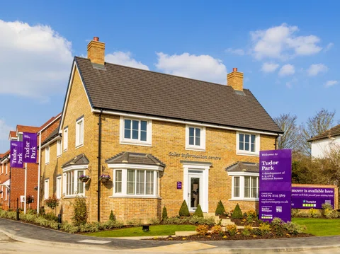 Taylor Wimpey shares fall as housebuilder’s margins come under pressure featured picture