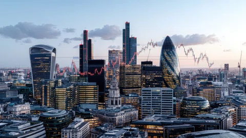 FTSE 100 higher at midday, all eyes on US unemployment data featured picture