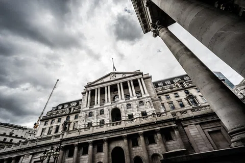 Stocks end mixed ahead of UK and US rate calls featured picture
