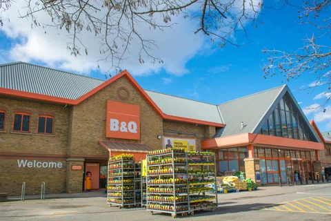 Why Kingfisher shares fell despite better-than-feared first quarter featured picture