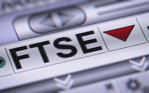 Late market roundup: Shares down on tariff worry before Trump deadline featured picture