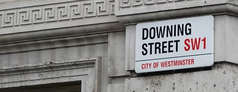 Stocks close lower as UK bond yields move higher again featured picture