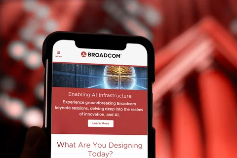 Broadcom beat refuels market’s optimistic AI narrative featured picture