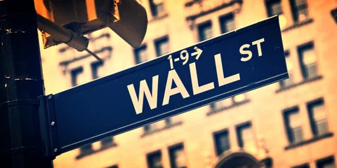 S&P struggles with new highs despite tech buying frenzy | Wall Street Week featured picture