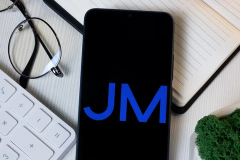 Johnson Matthey shares jump after Standard calls for chemicals company to consider sale featured picture