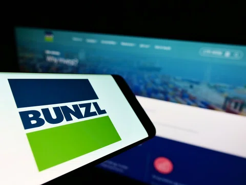 Blue-chip benchmark down early doors as Bunzl disappoints featured picture