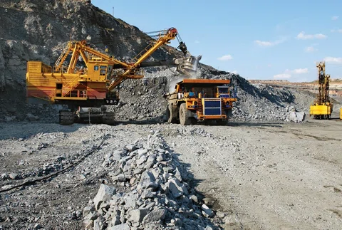 Stocks up ahead of US PMI, Shuka Minerals shares surge featured picture