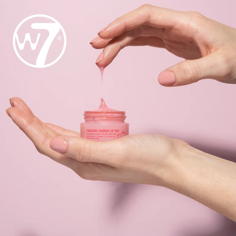 Strawberry overnight up mask cream