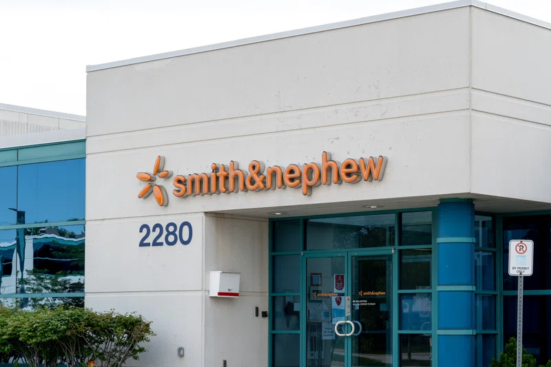 Smith & Nephew outlet