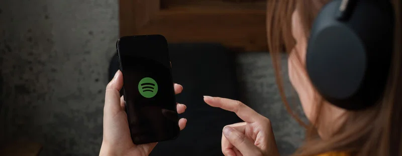 Using the Spotify app on mobile device