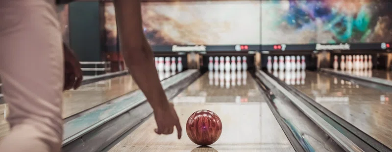 Hollywood bowling