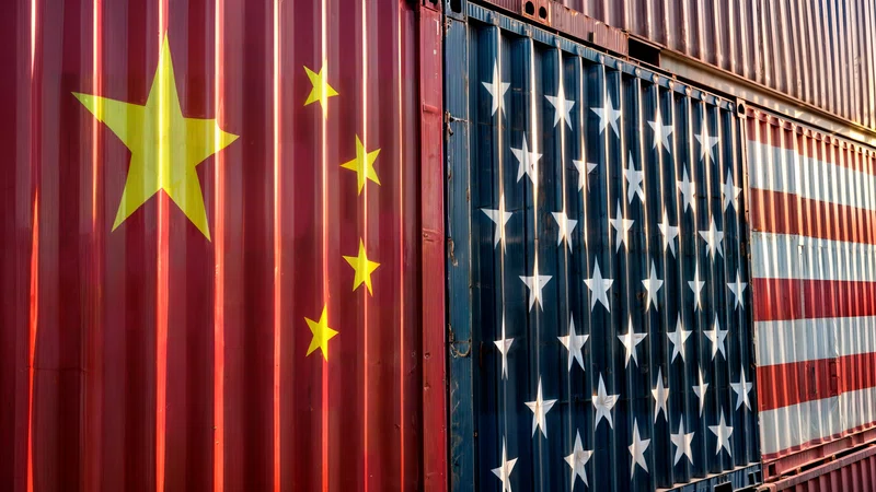 US, China shipping containers