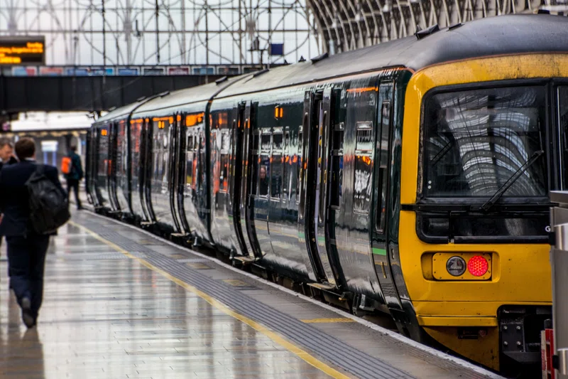 Commuter passenger train