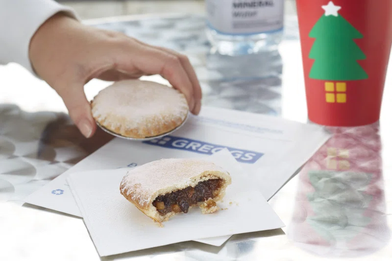 Sweet mince pies