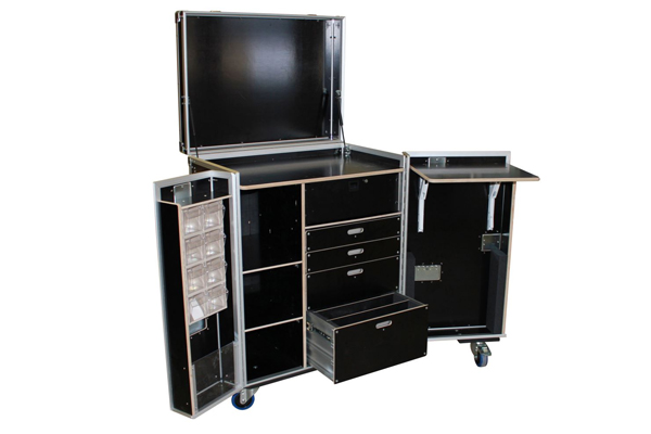 Holberg-free-standing-travel-case---open.jpg