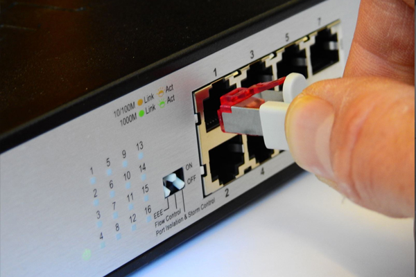 server-rack-user600x400.jpg
