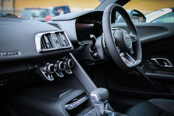 audi-r8-600x400.jpg