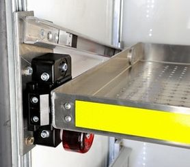The bumper wheels on the DA4190 Slide and Tilt system dampen and smooth out the movement