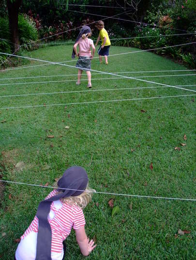 string-maze6.jpg