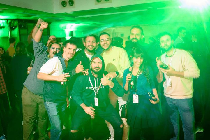 Drinks, Food, Friends, Fun<br>