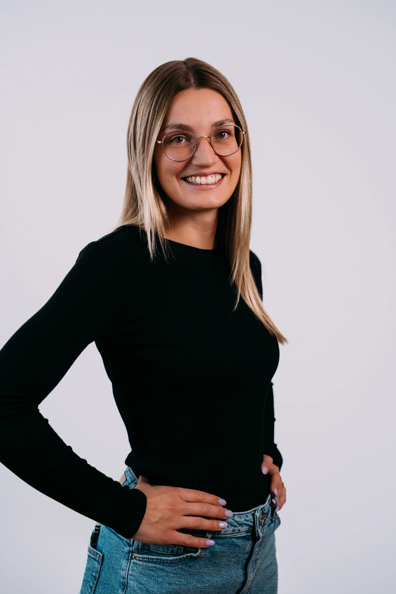 Laura Schmitt