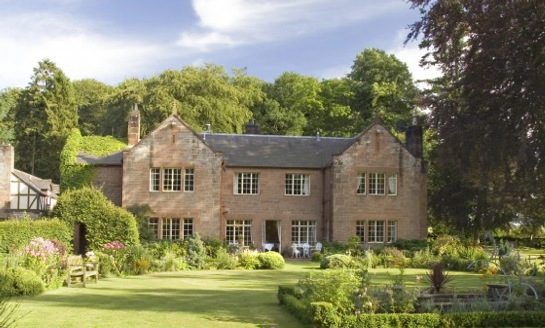 5 Luxurious Dog Friendly Hotels Across the UK