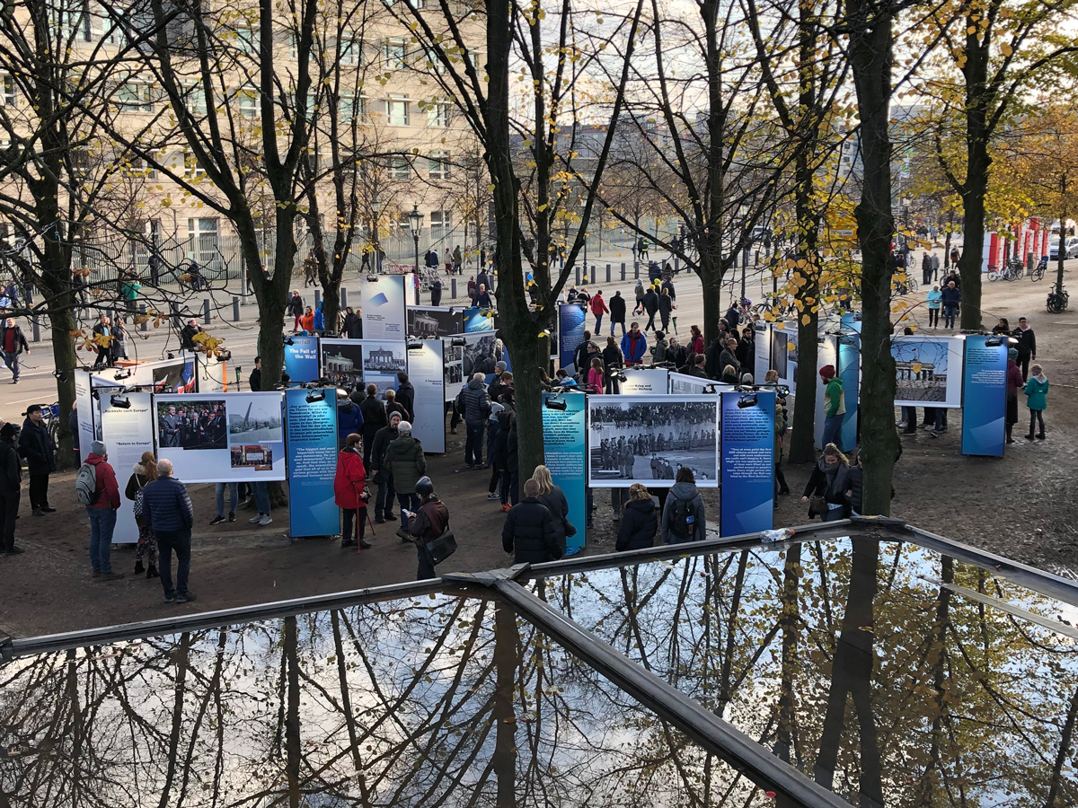 30 Jahre Friedliche Revolution — Mauerfall 