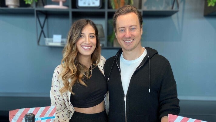 Çagla und Patrick Mothes, Gründerehepaar hinter dem Kölner Mahlzeitersatz-Startup Famous Brands.
